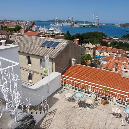 فندق مبيت وإفطار Emma's