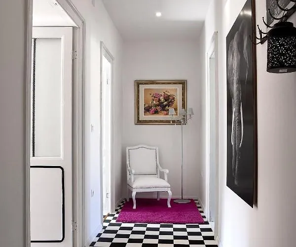 Emma's Panzió Póla