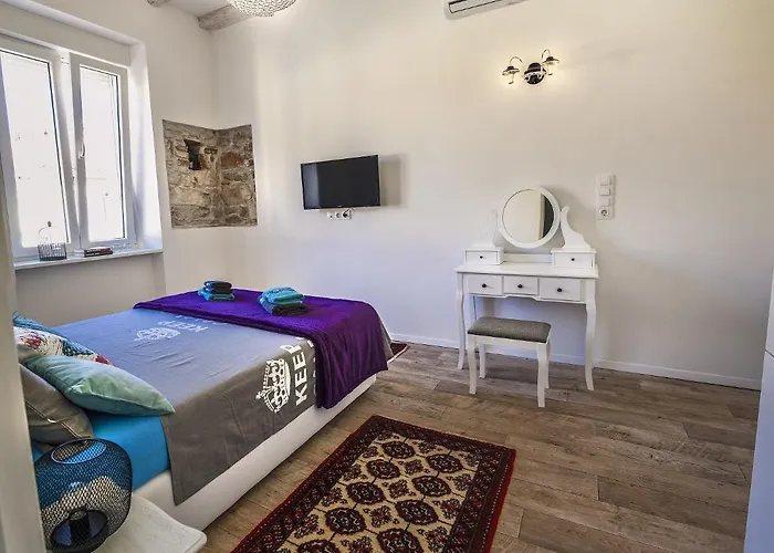 Emma's Bed & Breakfast Pola