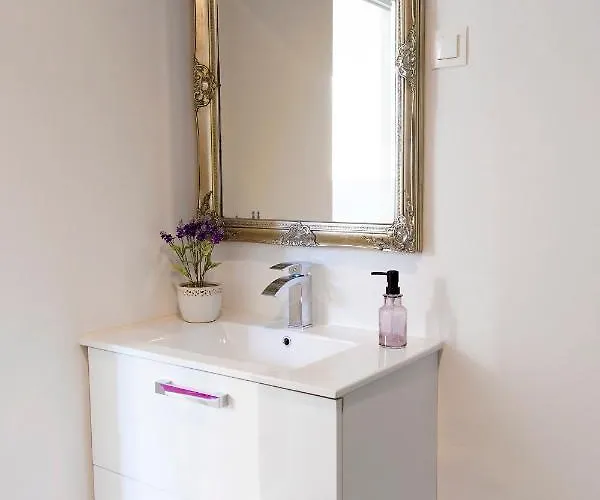 Nocleg ze śniadaniem Emma's 4*